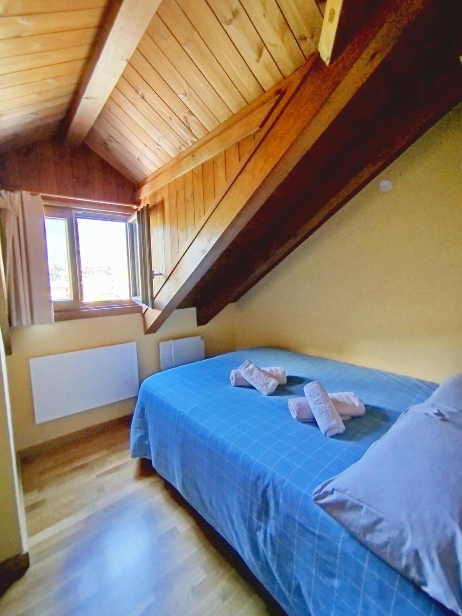 Apartaments Sort Pirineus Exterior photo