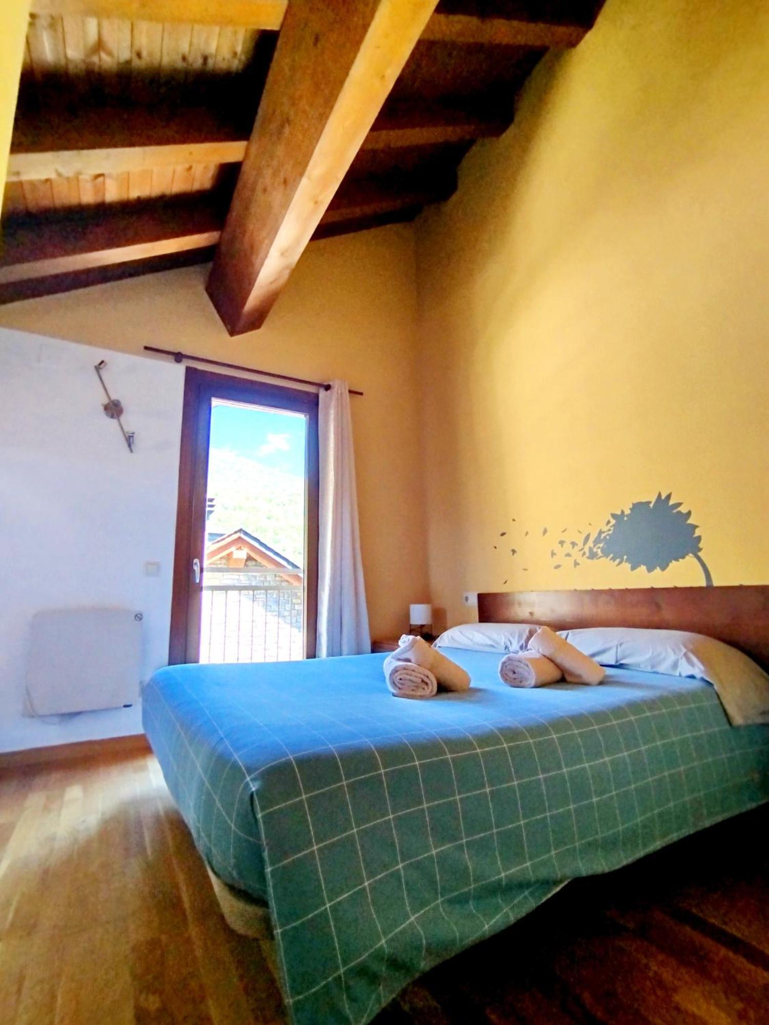 Apartaments Sort Pirineus Exterior photo